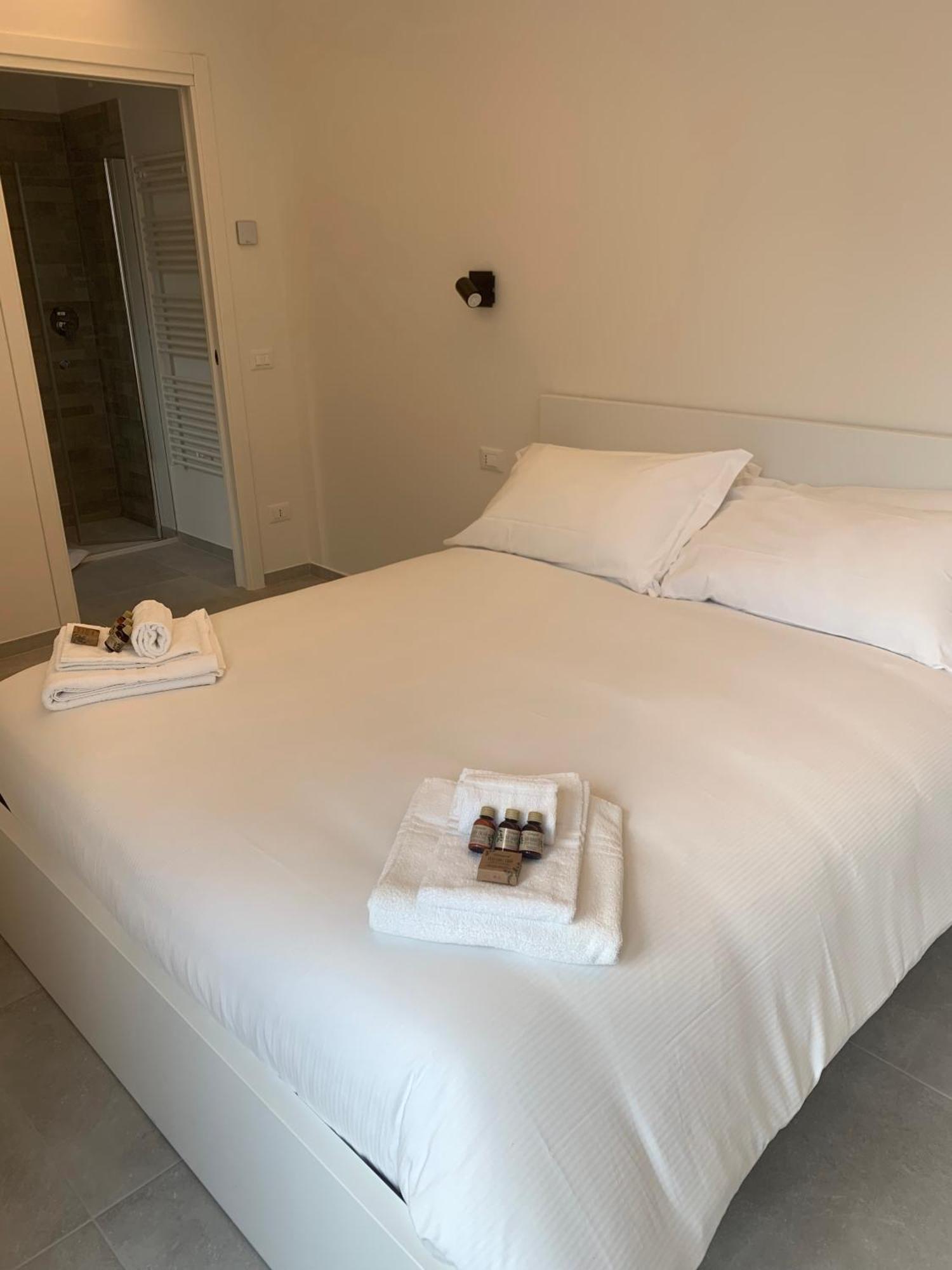 Green Home - Cernobbio Apt Como Luaran gambar